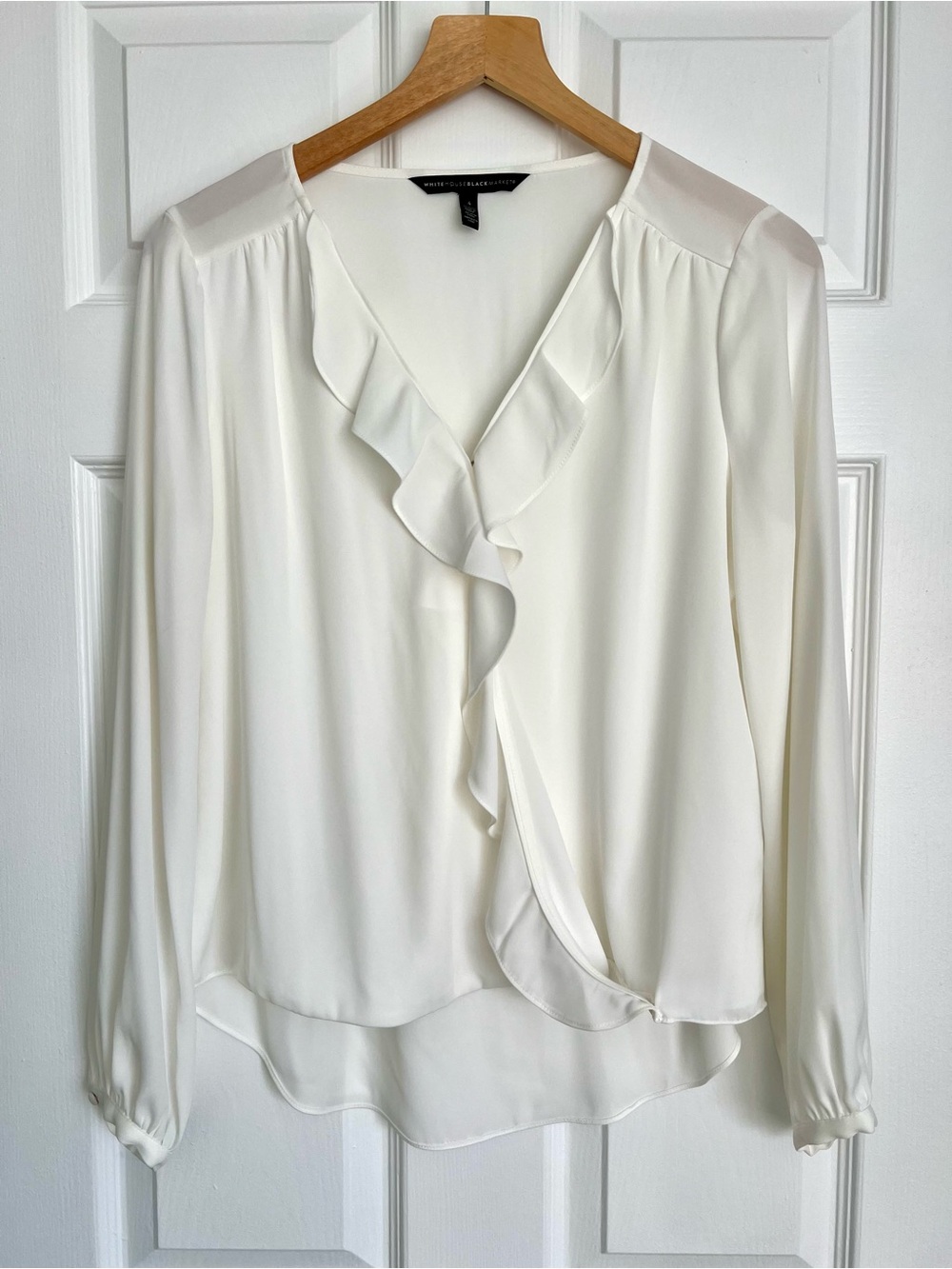 WHBM Wrap-Style Ruffle V-Neck Long Sleeve Blouse Cream Ivory Size 4